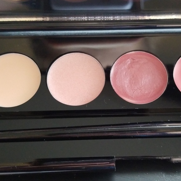 Makeover essentials lip color kit - Picture 4 of 6